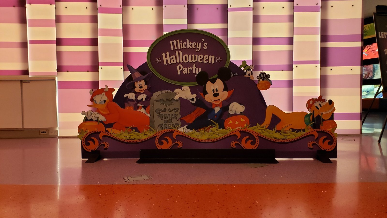 Mickey’s Not So Scary Halloween Party 
